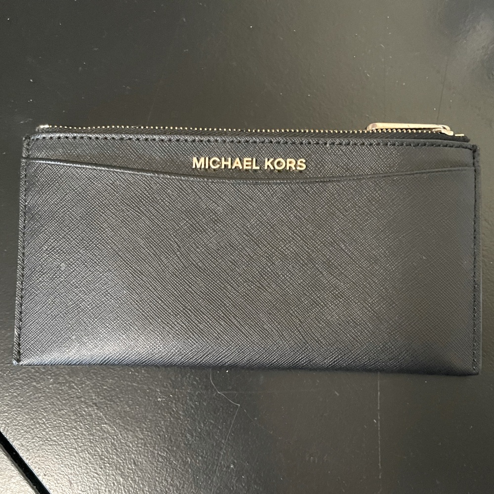 MICHAEL Michael Kors Saffiano Leather Slim Zippered Wallet, Black w/ Gold, GUC!